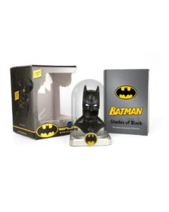 Batman: Deluxe Cowl: Lights up!