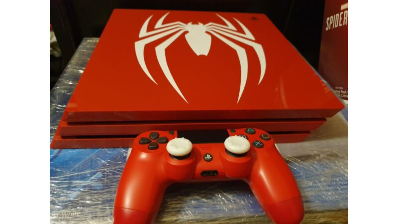 PS4 PRO EDYCJA LIMITOWANA Spiderman NAJTANIEJ