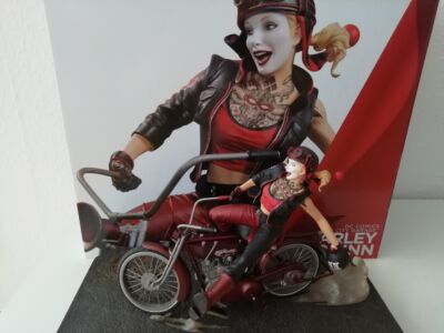 DC Collectibles Gotham City Garage: Harley Quinn