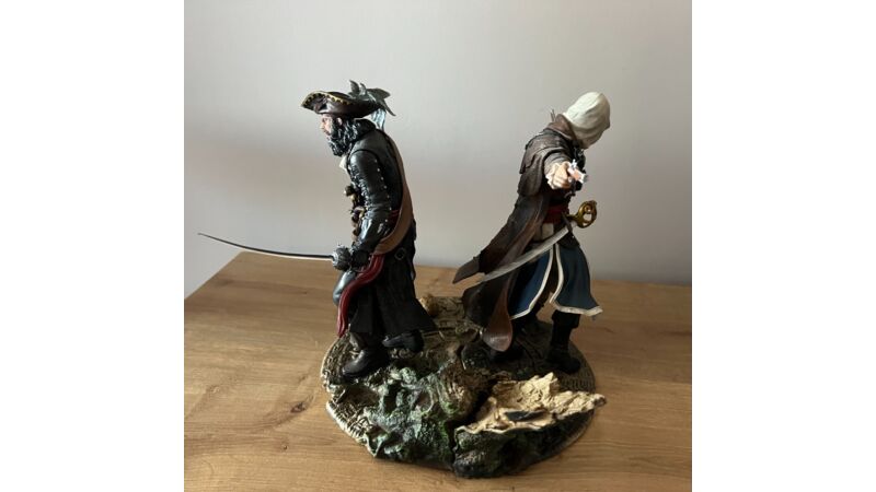 Assassin Creed 4: Black Flag – Edward Kenway & Blackbeard