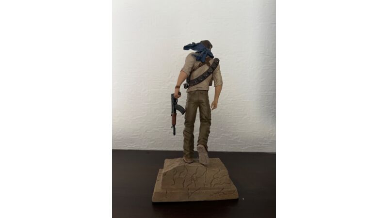 Uncharted 3 – Figurka Nathana Drake’a