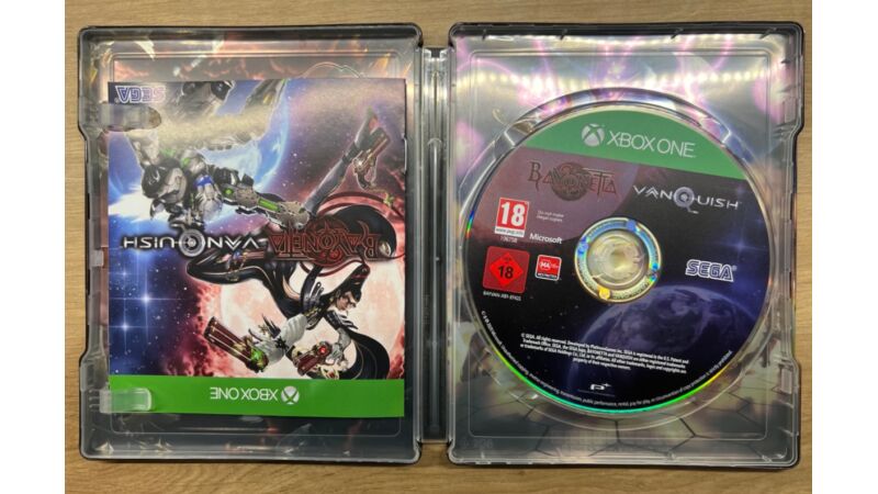 Bayonetta & Vanquish 10th Anniversary Bundle Steelbook.