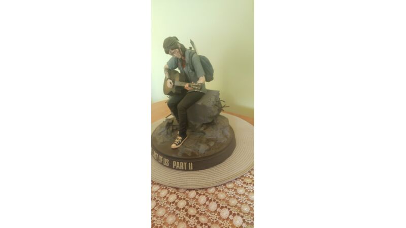 Figurka Ellie z gry The Last of Us 2