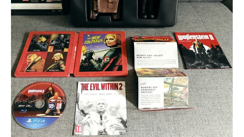 Wolfenstein 2 II: The New Colossus Edycja Kolekcjonerska PS4 Komplet