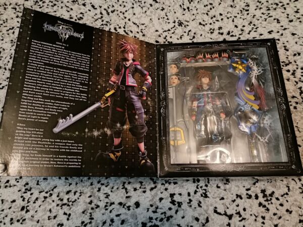 Kingdom Hearts III Sora Deluxe ver. Play Arts Kai (z defektem)