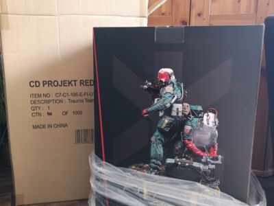 Oryginalna figurka Cyberpunk 2077 Trauma Team nowa w opakowaniu