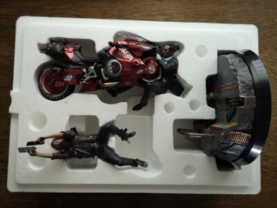 Figurka kolekcjonerska V Cyberpunk 2077