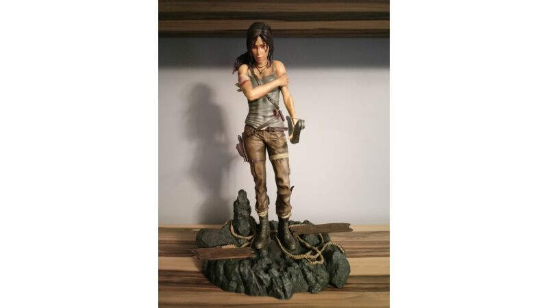 Tomb Raider Lara Croft – Gaming Heads statua 1/4