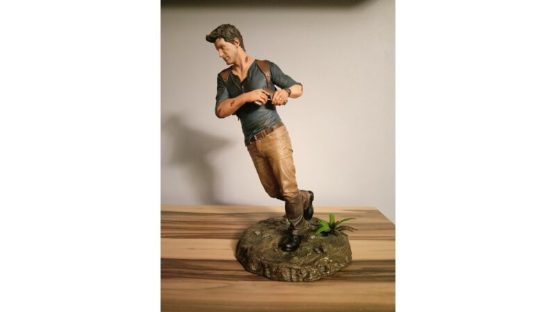 Uncharted 4 Kres Złodzieja – figurka z edycji kolekcjonerskiej