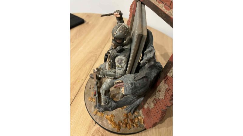 Metro Exodus Edycja Kolekcjonerska FIGURKA + GRATIS