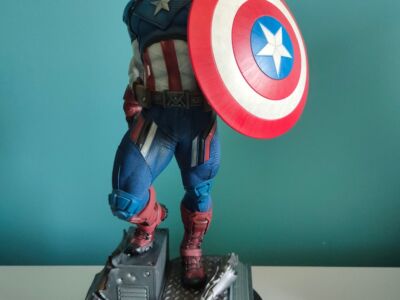 Captain America Premium Format