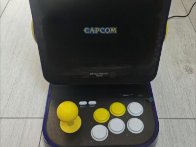 Konsola Retroroid Capcom C8