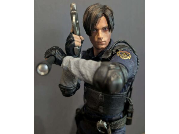 Leon Kennedy Resident Evill 2 Capcom