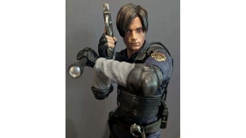 Leon Kennedy Resident Evill 2 Capcom