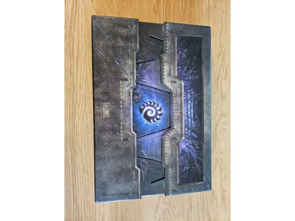 Edycja Kolekcjonerska StarCraft II Heart of the Swarm (PC, DVD z grą w folii)