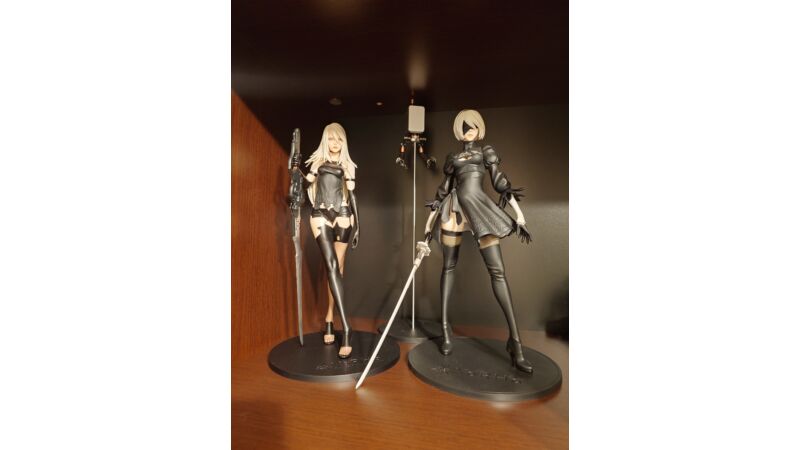 NieR Automata 2B DX FLARE z Podem 042 oraz A2 FLARE – oryginały, z pudełkami