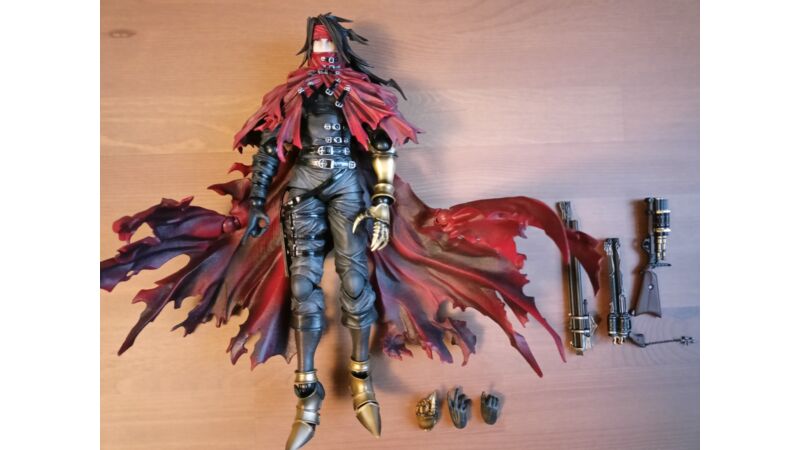 Dirge of Cerberus: Final Fantasy VII – Vincent Valentine Play Arts Kai