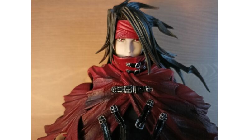 Dirge of Cerberus: Final Fantasy VII – Vincent Valentine Play Arts Kai