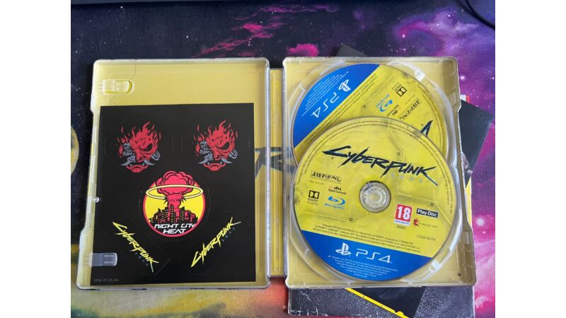 Cyberpunk 2077 PS4 z autografami twórców