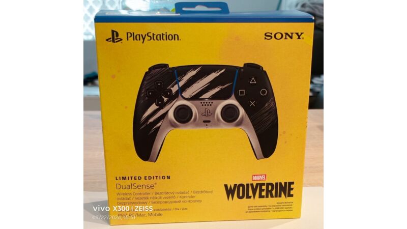 Nowy Pad PS5 Wolverine Adamantium