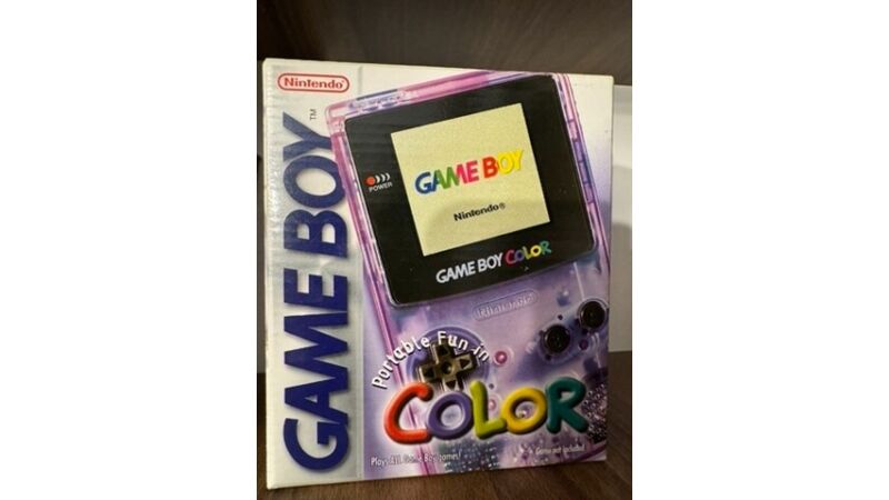 Nintendo Game Boy Color Atomic Purple w pudełku komplet