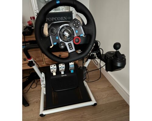 Logitech G29 + oryginalny shifter + 3 pedały + stojak.